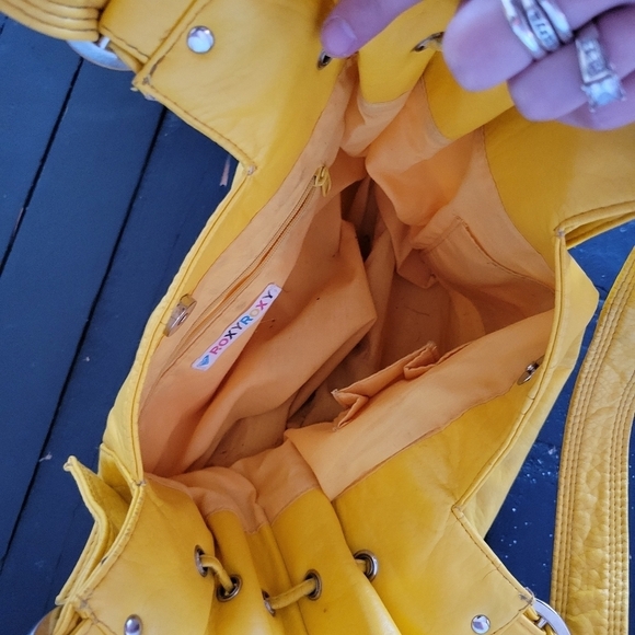 Roxy Bright Yellow Purse Handbag Shoulder Bag Summer Spring Faux Leather Sunny - Picture 6 of 8